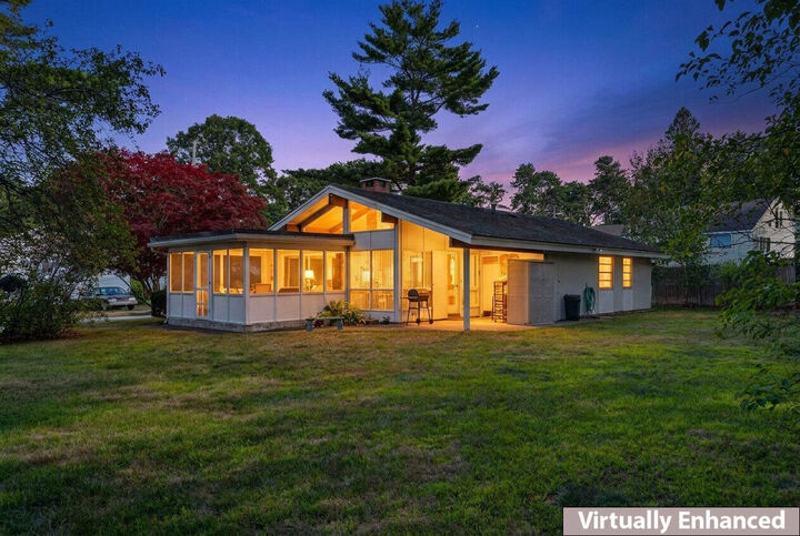 Property Photo:  31 Moorview Avenue  ME 03907 