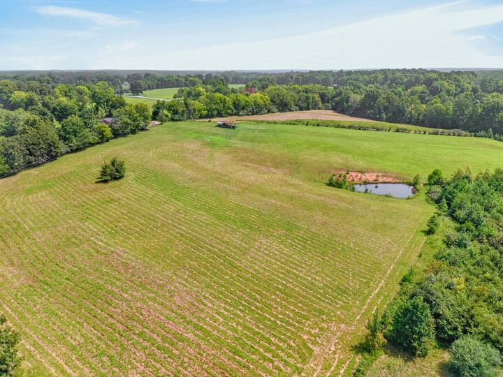 Property Photo:  635 Houston Fielder Rd  TN 37043 