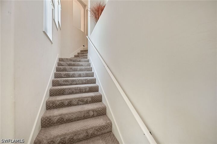 Property Photo:  1626 Tarpon Bay Drive S 202  FL 34119 