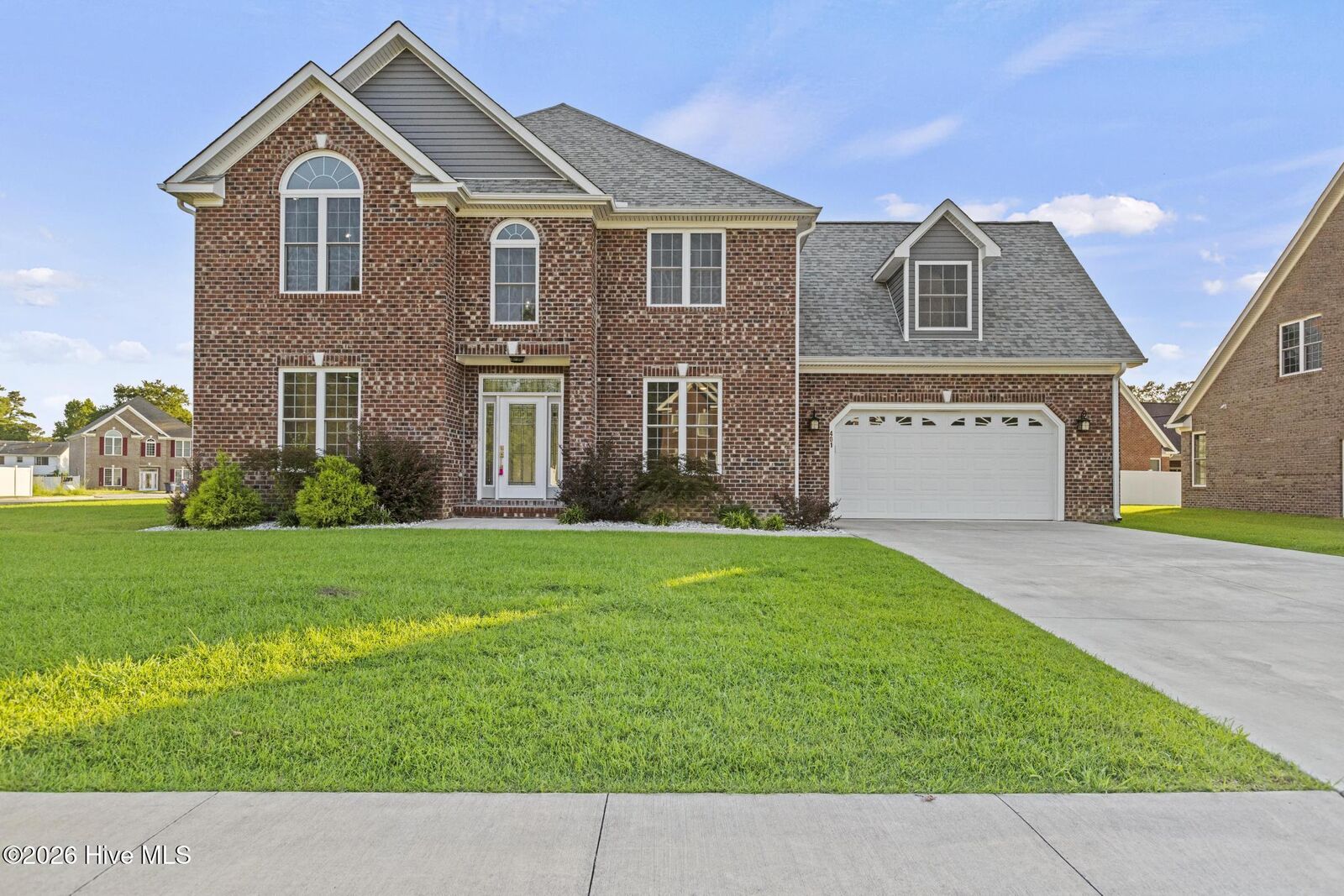 Property Photo: 401 King Richard Court NC 28546