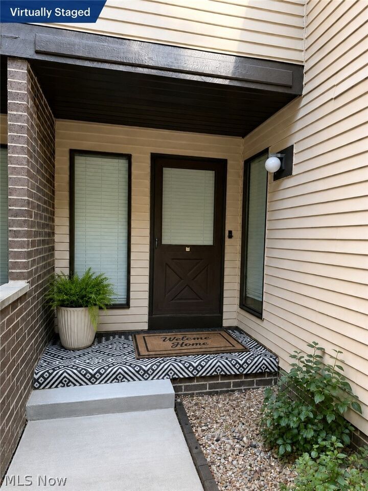 Property Photo:  569 Bartow Lane  OH 44143 