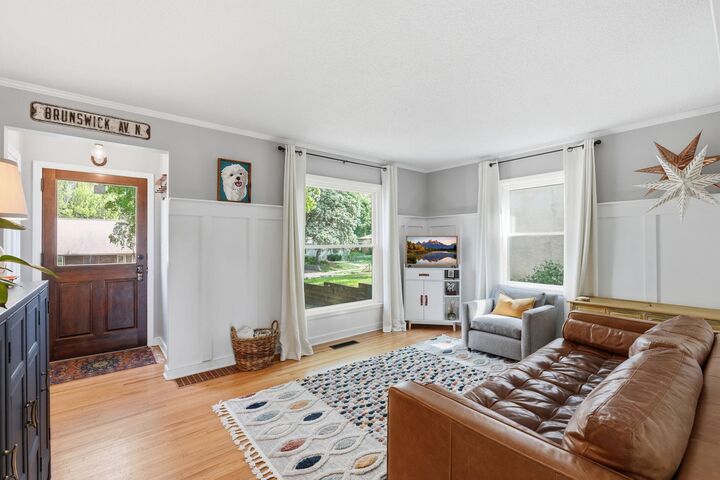 Property Photo:  2840 Brunswick Avenue S  MN 55416 