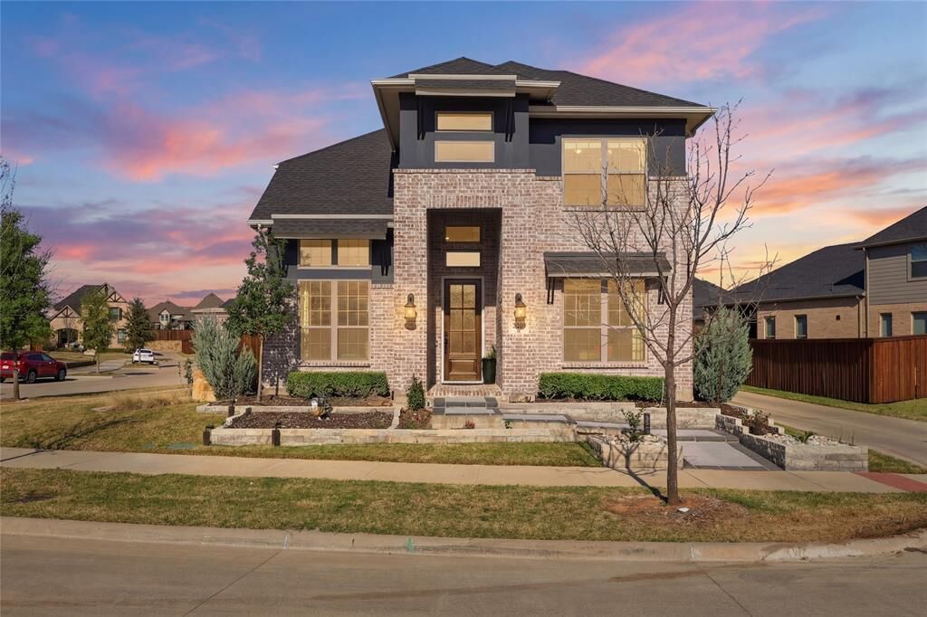 Property Photo: 3201 Casa Blanca Street TX 75009