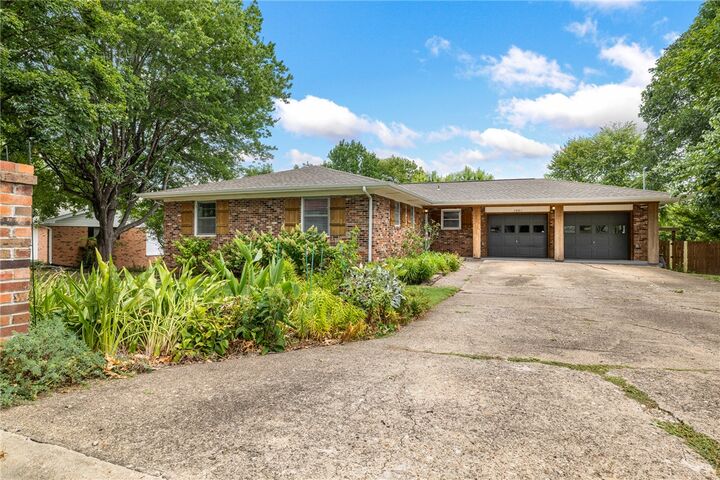 Property Photo: 1001 Eugene Street AR 72601