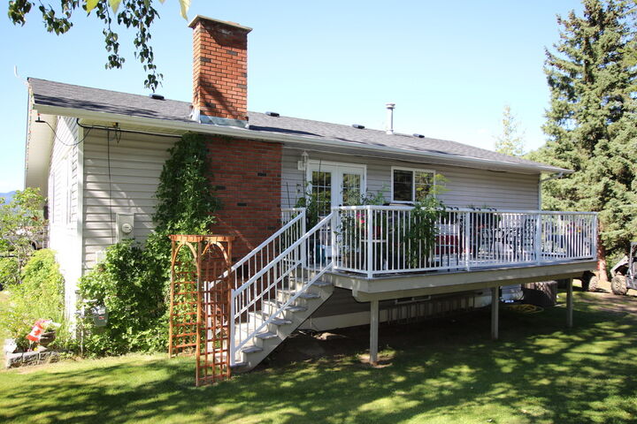 Property Photo: 40/48 Kinuseo Place BC V0C 2W0