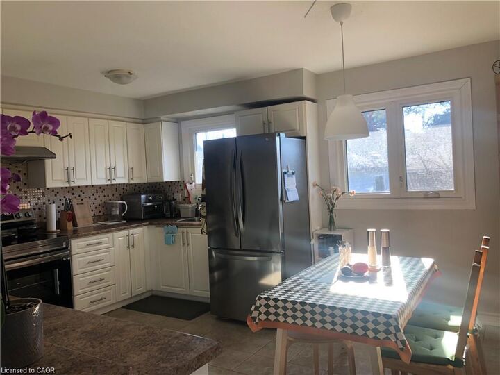 Property Photo:  357 Mohawk Road W Main  ON L9C 1W5 