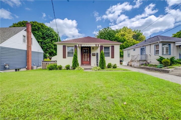 34 St Clair Avenue — photo 1