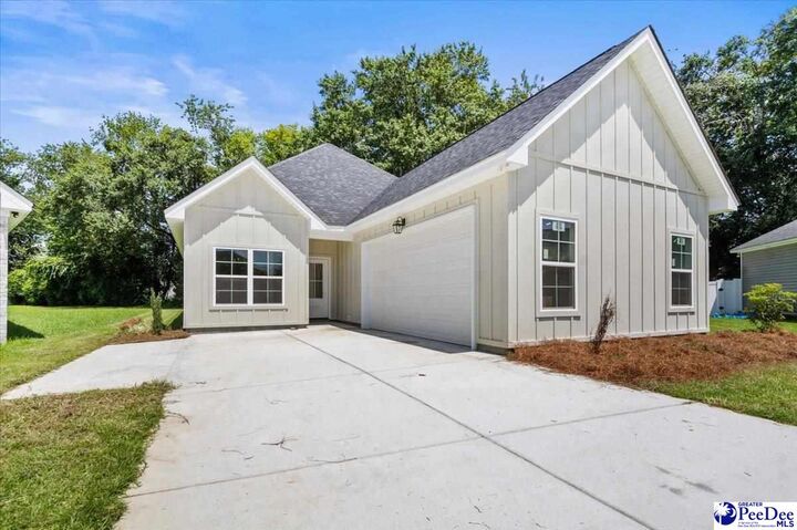 Property Photo:  2204 New Forrest Court  SC 29501 