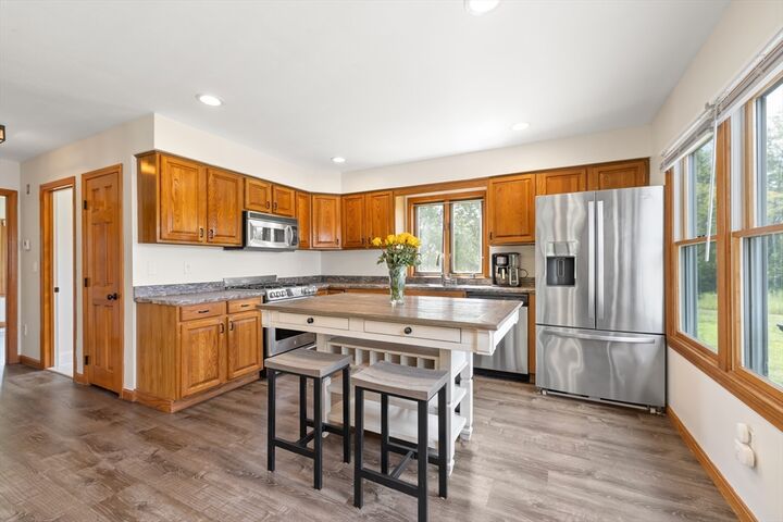 Property Photo:  180 Great Road  MA 01460 