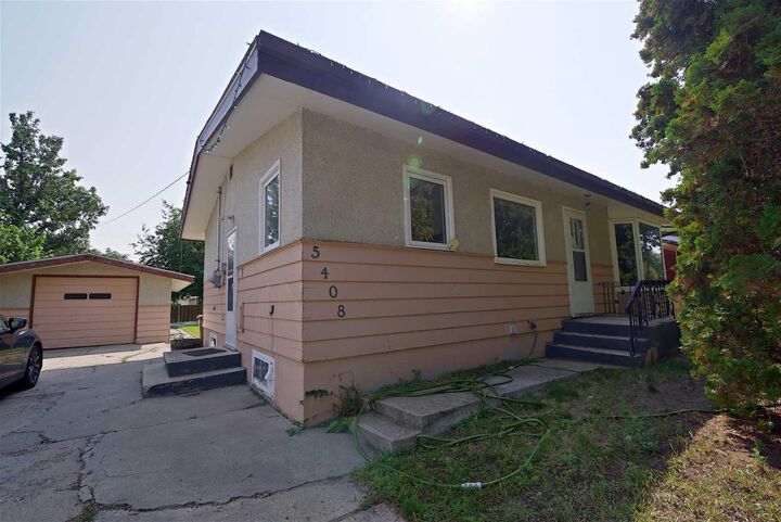 Property Photo: 5408 45 Avenue AB T1G 1C3