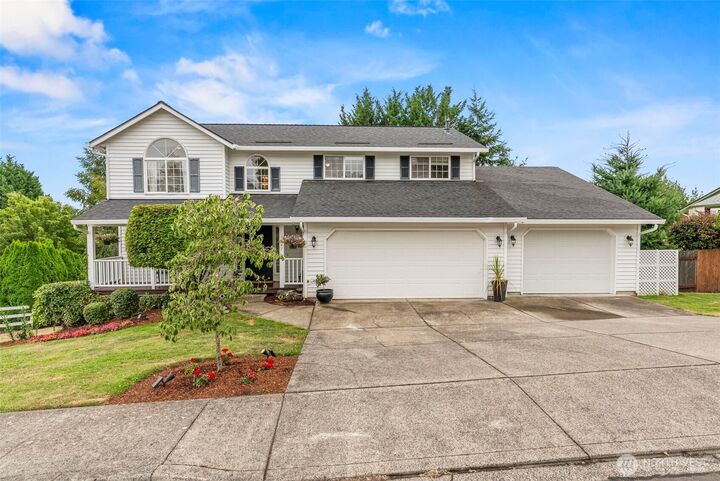 Property Photo:  1247 E Pioneer Loop  WA 98629 
