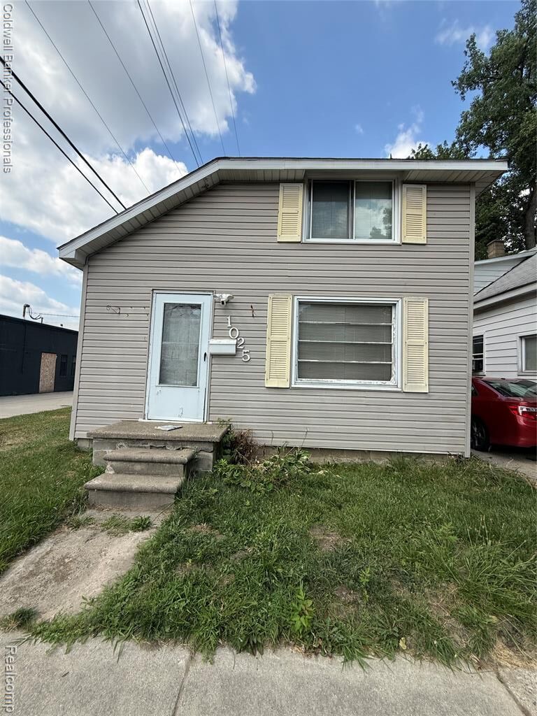 Property Photo: 1025 E Breckenridge Street MI 48220