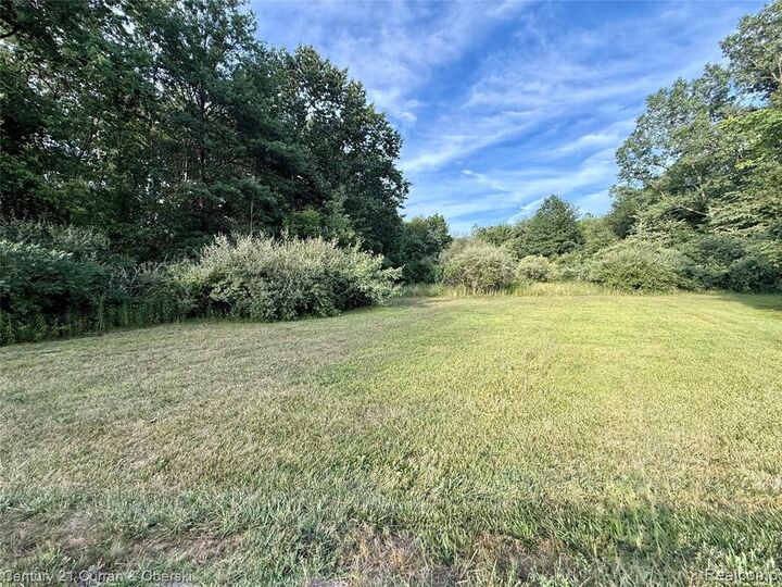Property Photo:  00 Wayne  MI 48174 