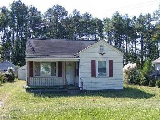 Property Photo: 3313 Holland Rd Rd VA 23434