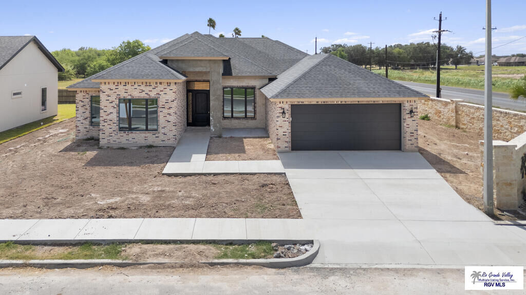 Property Photo:  2121 Su Casa Cir  TX 78550 