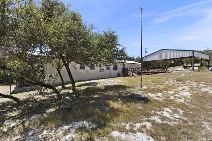 Property Photo:  182 Austin Ln  TX 78063 