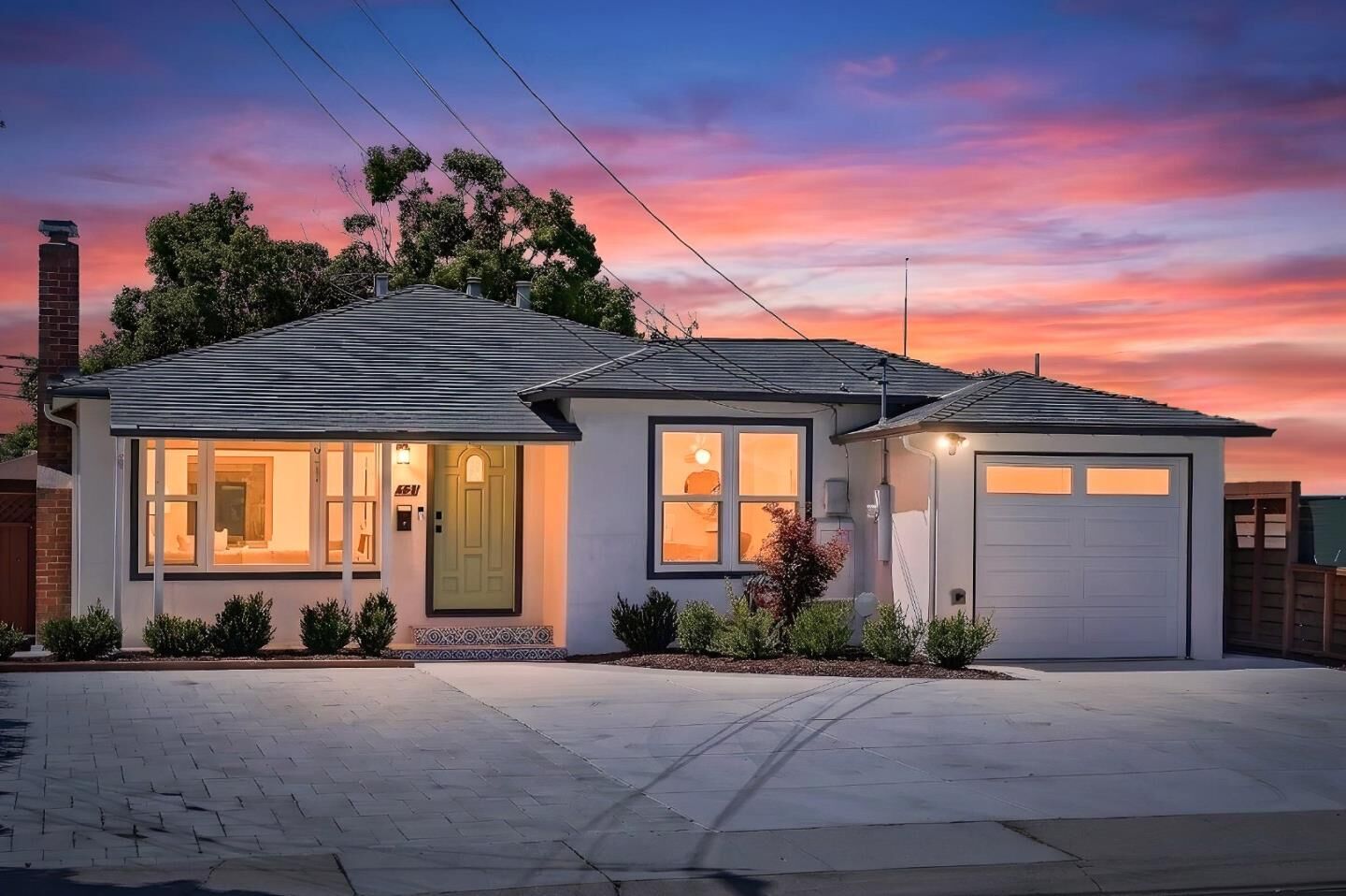 Property Photo:  531 Flynn Avenue  CA 94063 