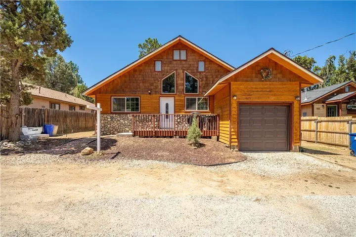 Property Photo:  969 Hemlock  CA 92314 