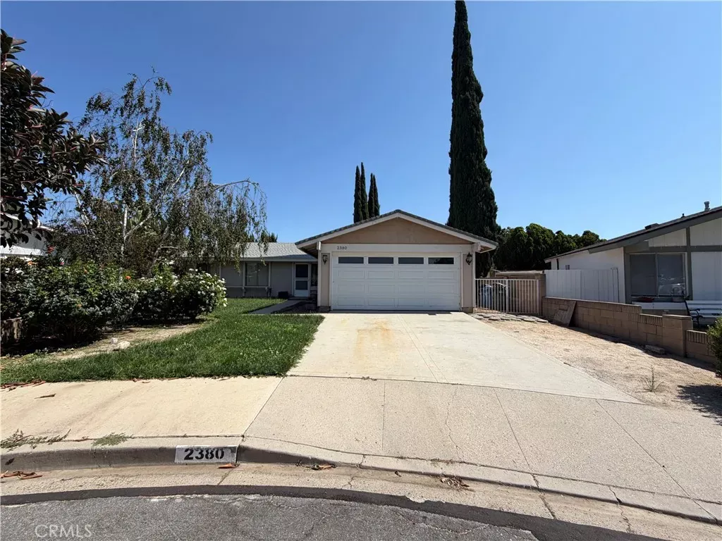 Property Photo:  2380 Bryson Place  CA 93065 