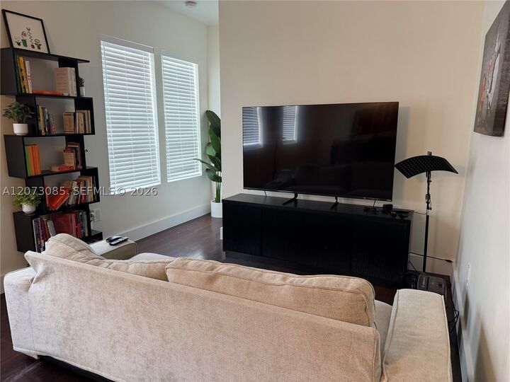 Property Photo: 737 Jefferson Ave 303 FL 33139