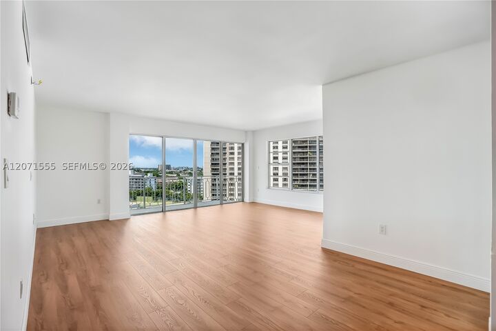 Property Photo:  11111 Biscayne Blvd 1000  FL 33181 
