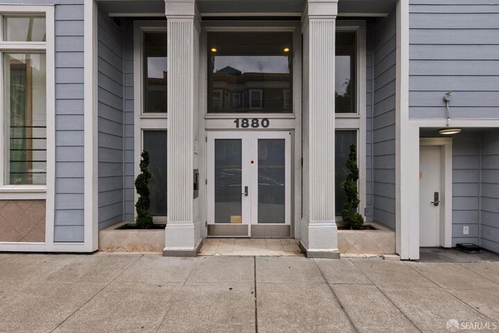Property Photo:  1880 Steiner Street 401  CA 94115 