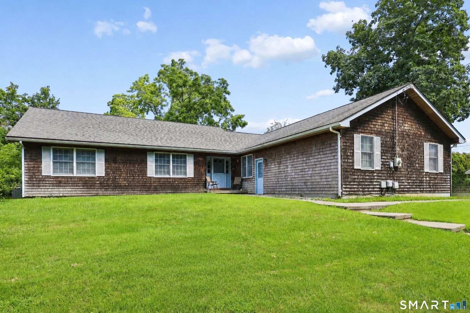 Property Photo: 95 Parkway South CT 06320