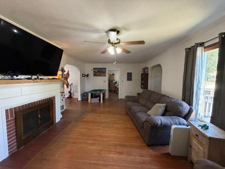 Property Photo:  1015 Durnell Street  MO 65689 