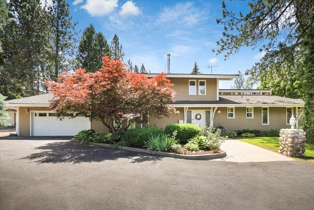 Property Photo: 1728 E Rockwood Blvd WA 99203