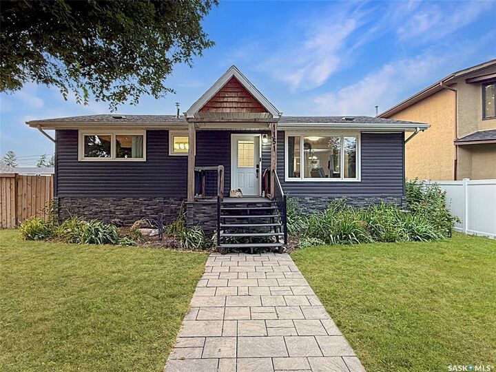 1151 Chaplin Street E — photo 1