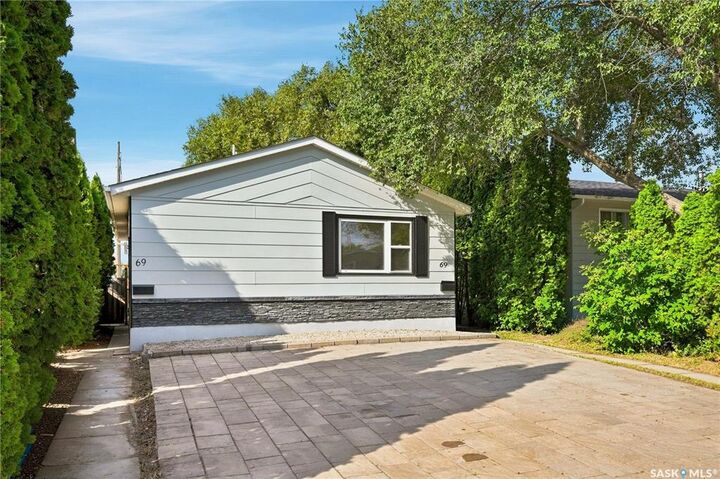 Property Photo: 69 Rita Crescent SK S7N 2L4