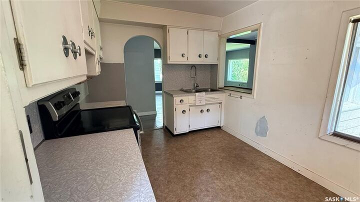 Property Photo: 1710 Third Street SK S4A 0S8