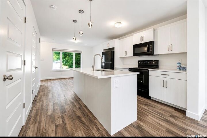 Property Photo: 2464 Francis Street SK S4N 2P9