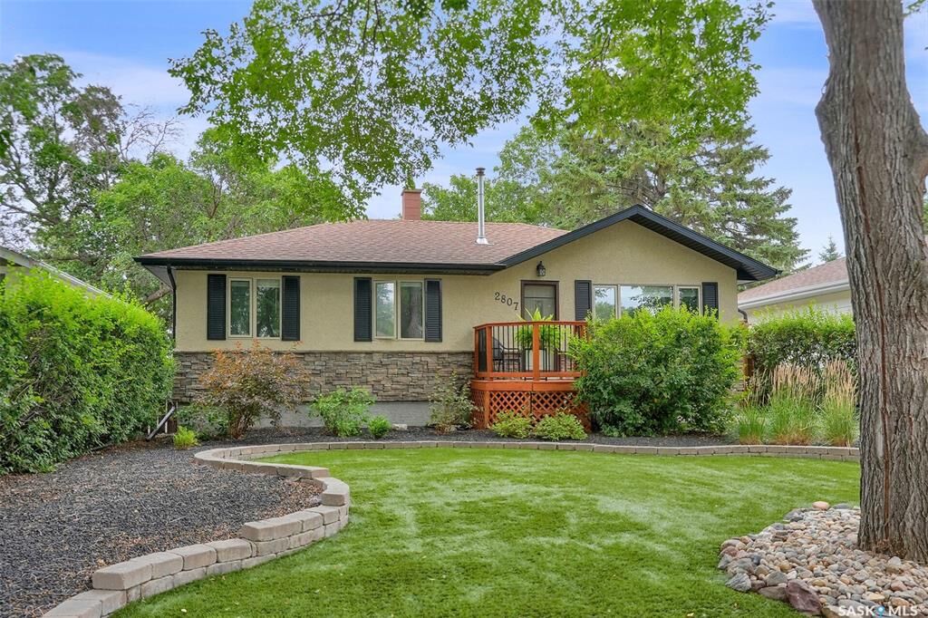 Property Photo:  2807 Fleury Street  SK S4N 2M6 
