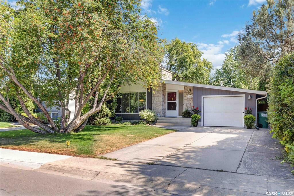 Property Photo: 1415 Park Avenue SK S7H 2N7