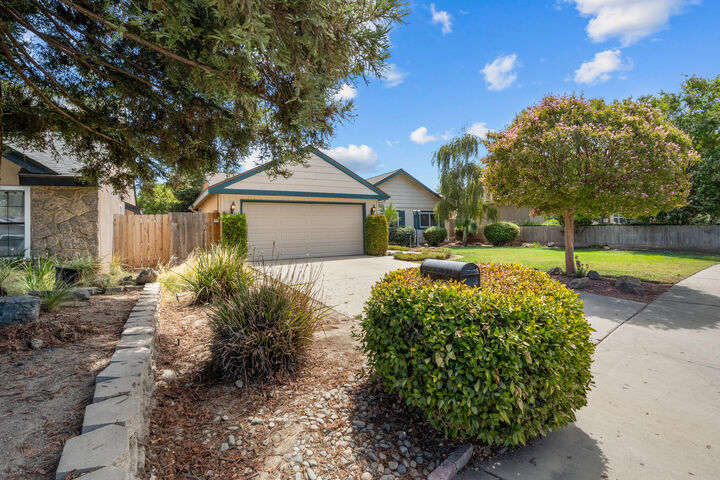 Property Photo:  3444 S Jackie Street  CA 93277 