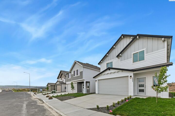 Property Photo:  10490 W Clearwater Dr  WA 99336 