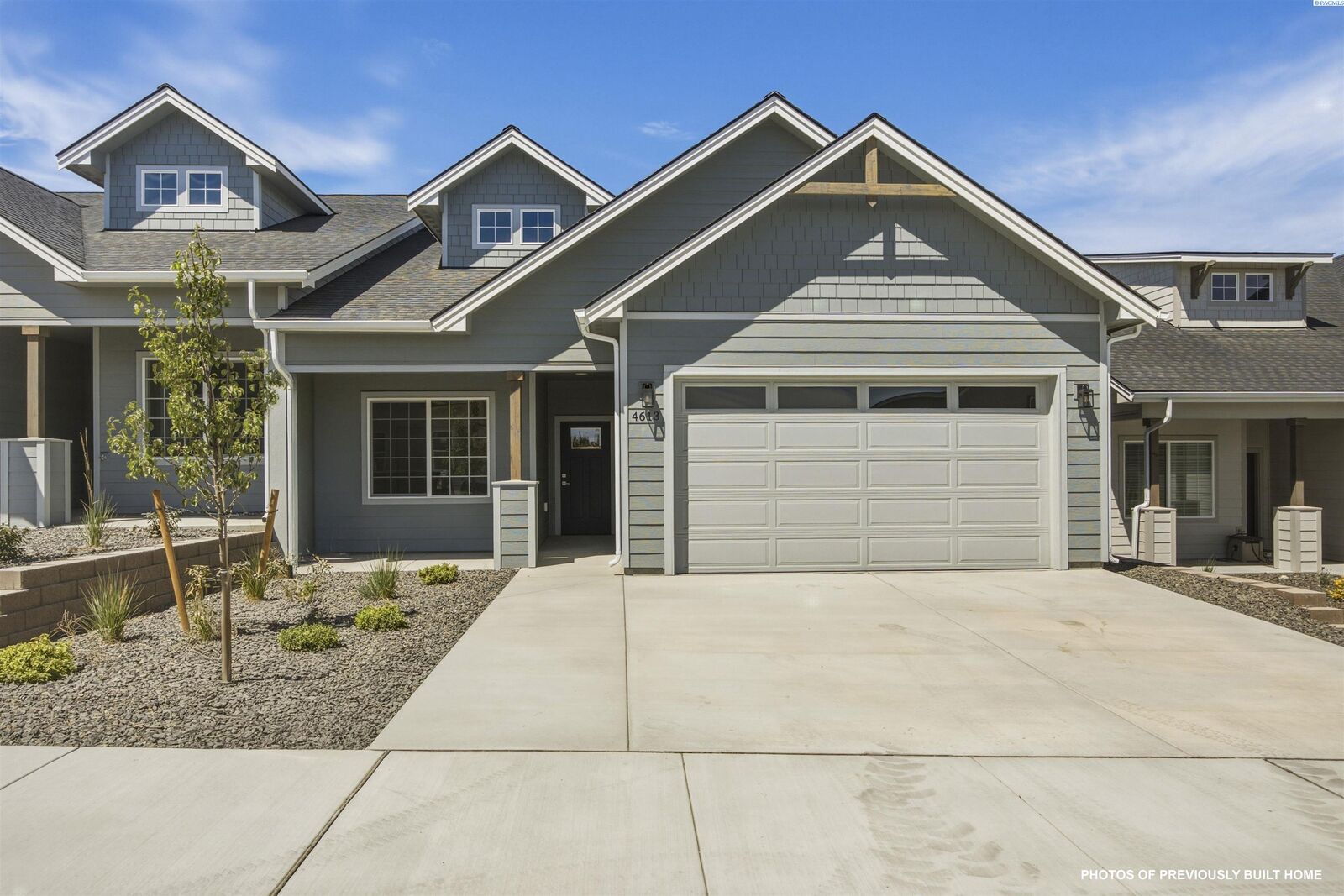 Property Photo: 4625 Grove Court WA 99353