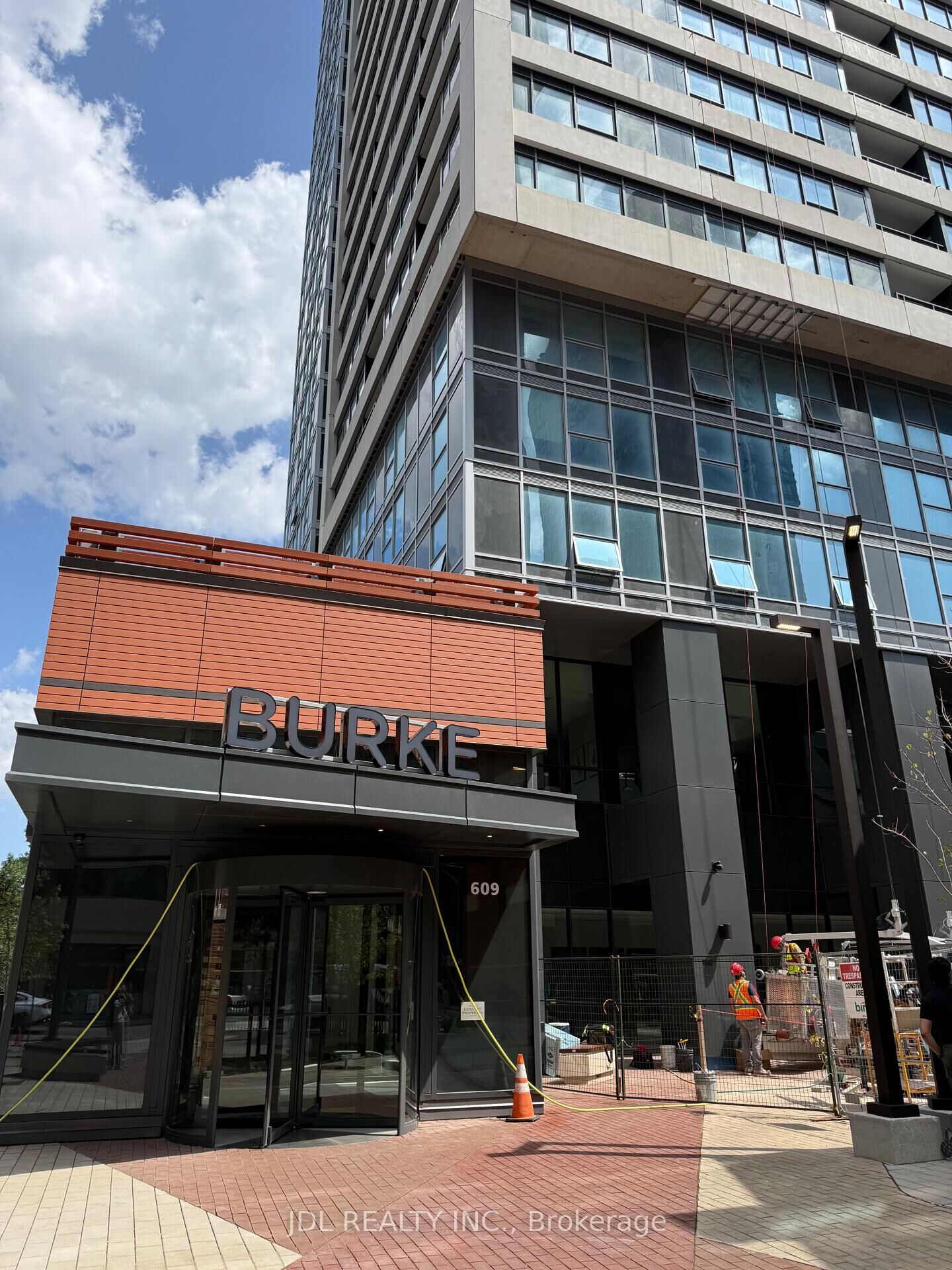 Property Photo: 609 Sherbourne Street 4810 ON M4X 0A4