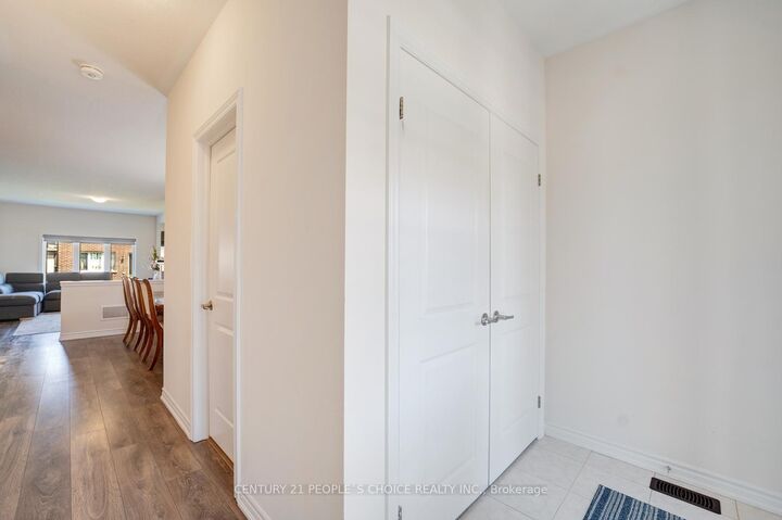 Property Photo: 8 Ingalls Avenue ON N3V 0B7