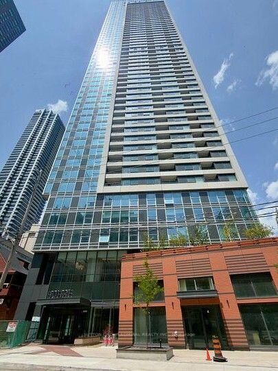 Property Photo: 609 Sherbourne Street 4602 ON M4X 0A4