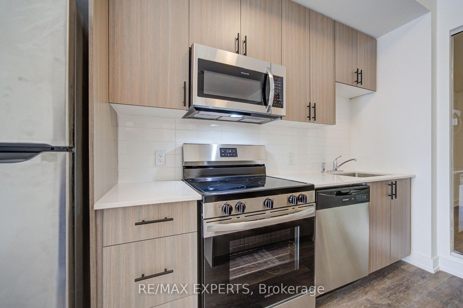 Property Photo:  2475 Old Bronte Road 517  ON L6M 5S7 