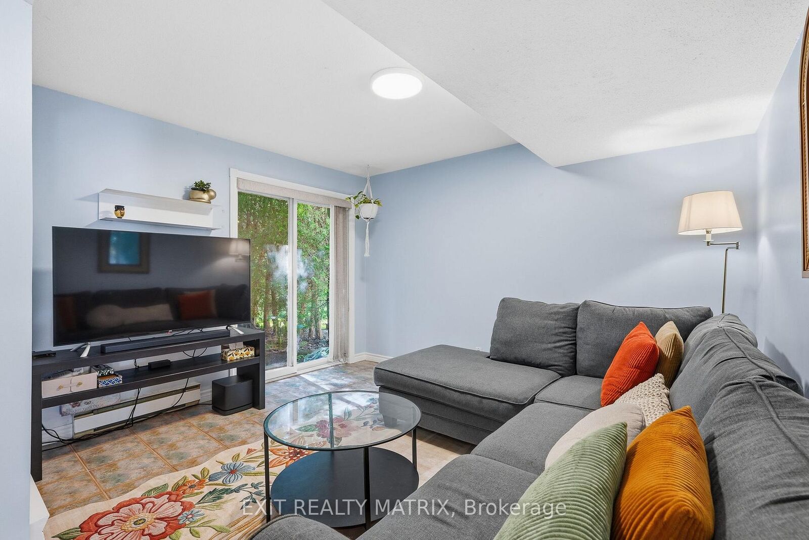 Property Photo:  270 Fernleaf Crescent  ON K1E 2Z4 