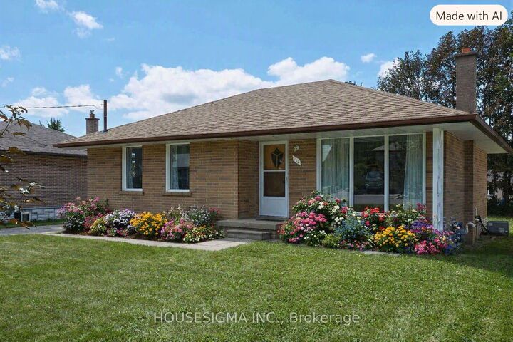 212 Hallett Avenue — photo 1