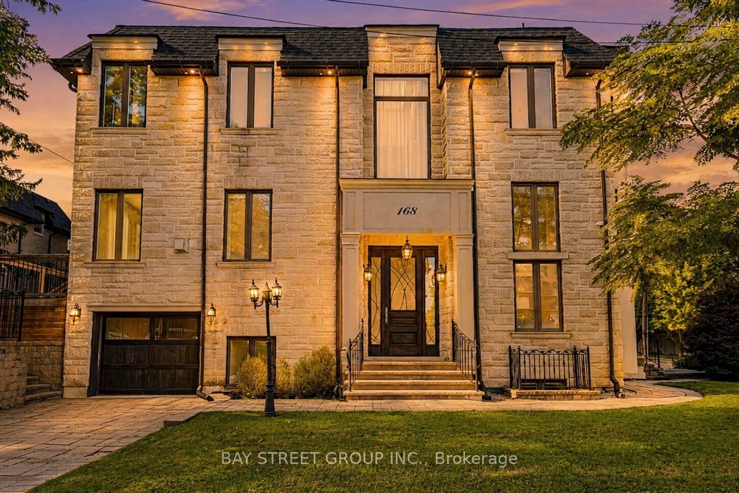Property Photo: 168 Highgate Avenue ON M2N 5H1