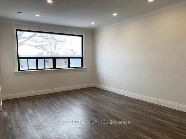 Property Photo:  358 Horner Avenue Upper  ON M8W 1Z9 