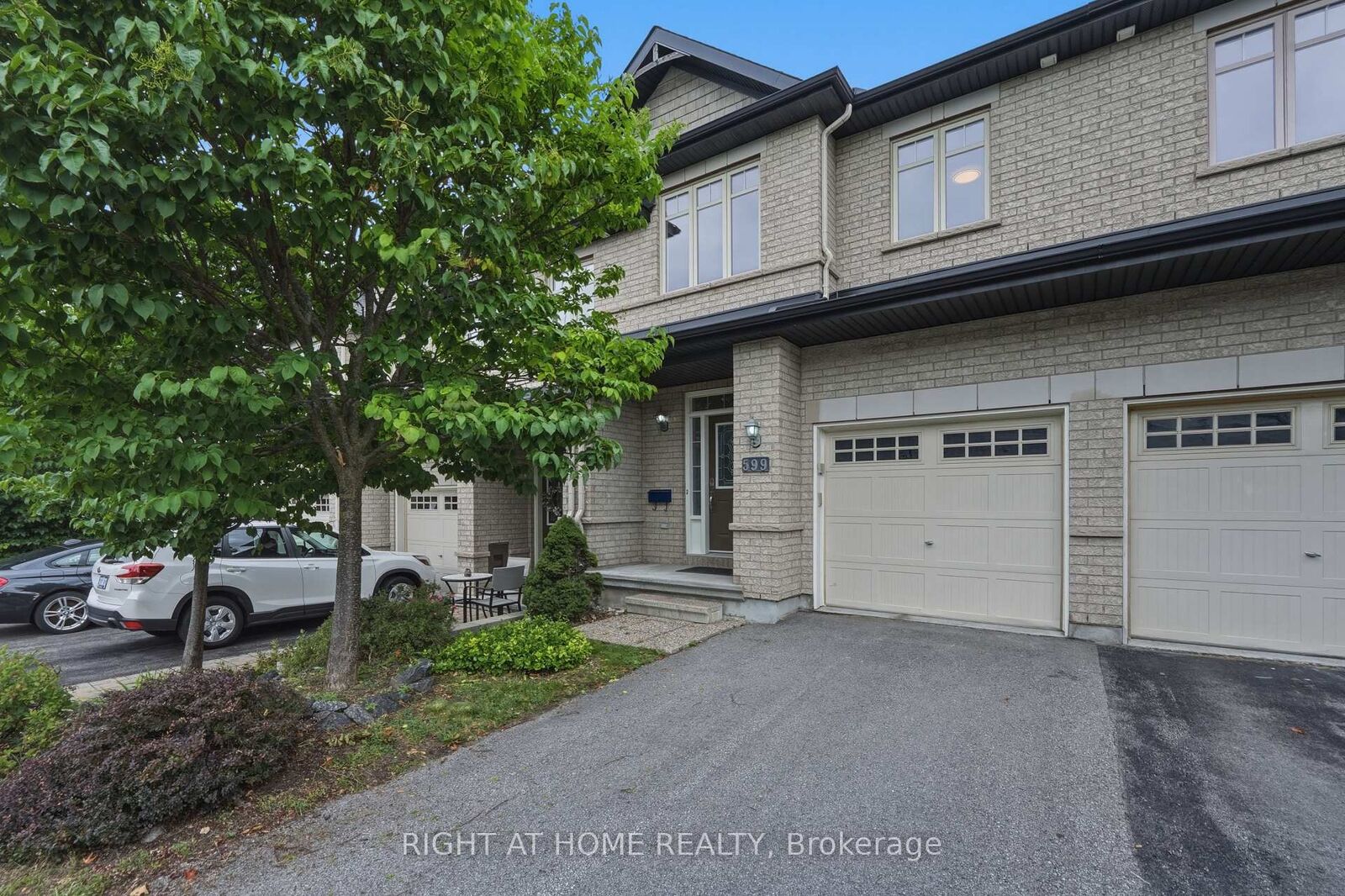 Property Photo: 599 Remnor Avenue ON K2T 0A6