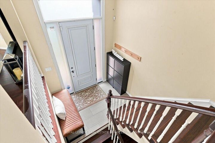 Property Photo: 1199 Leewood Drive ON L6M 3B3