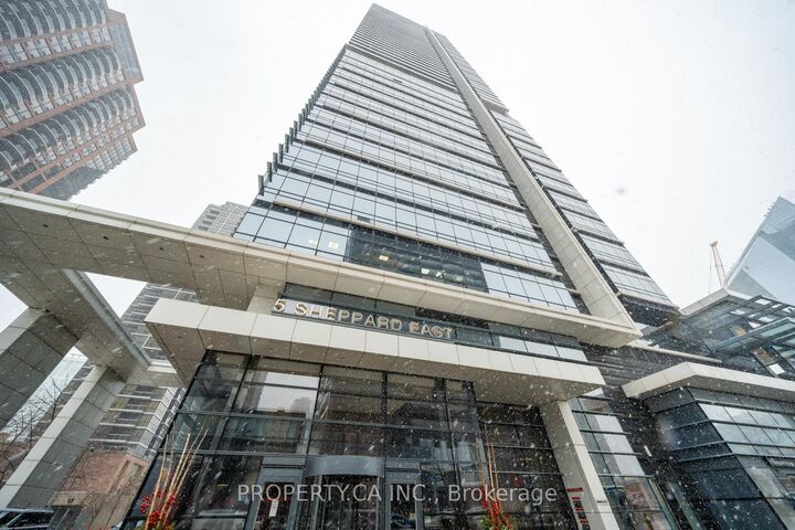 Photo de la propriété:  5 Sheppard Avenue E 4221  ON M2N 7J6 
