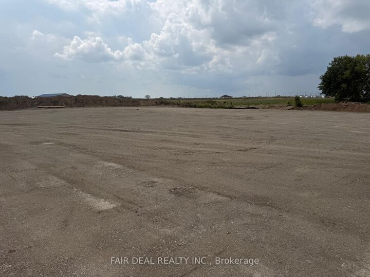 Property Photo: 5444 Countryside Drive ON L6P 0T8